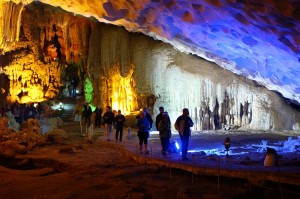 halong cave